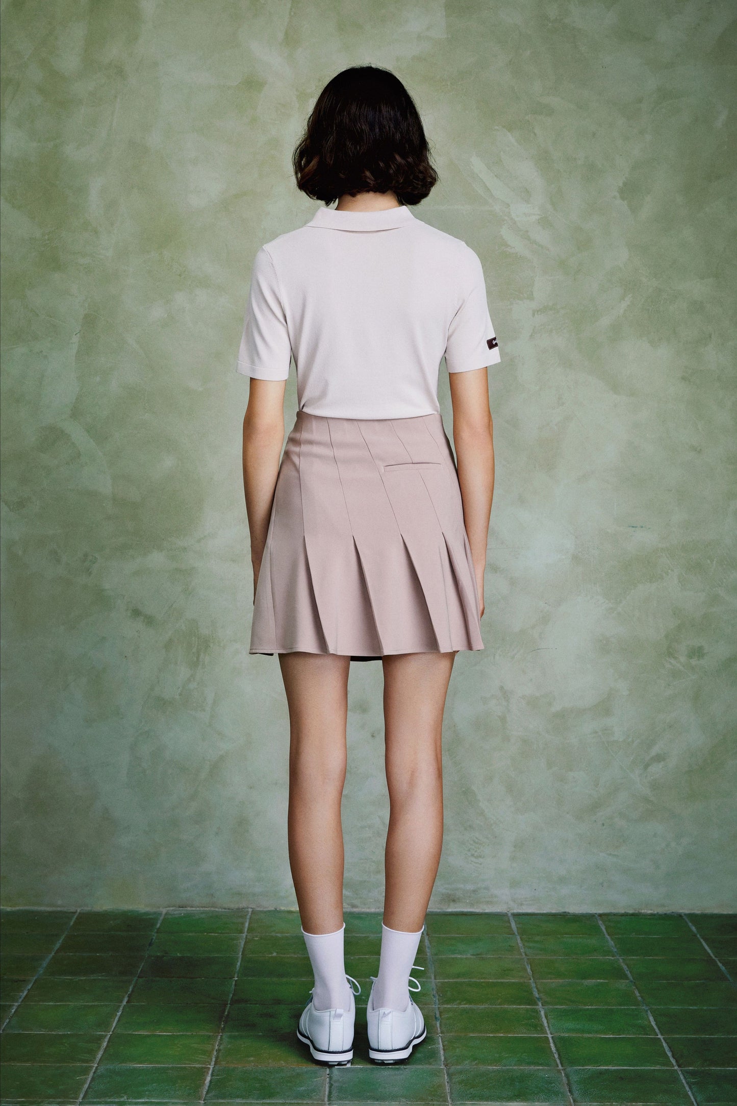 HIGH WAISTED PLEATED GOLF PERFORMANCE SKIRT