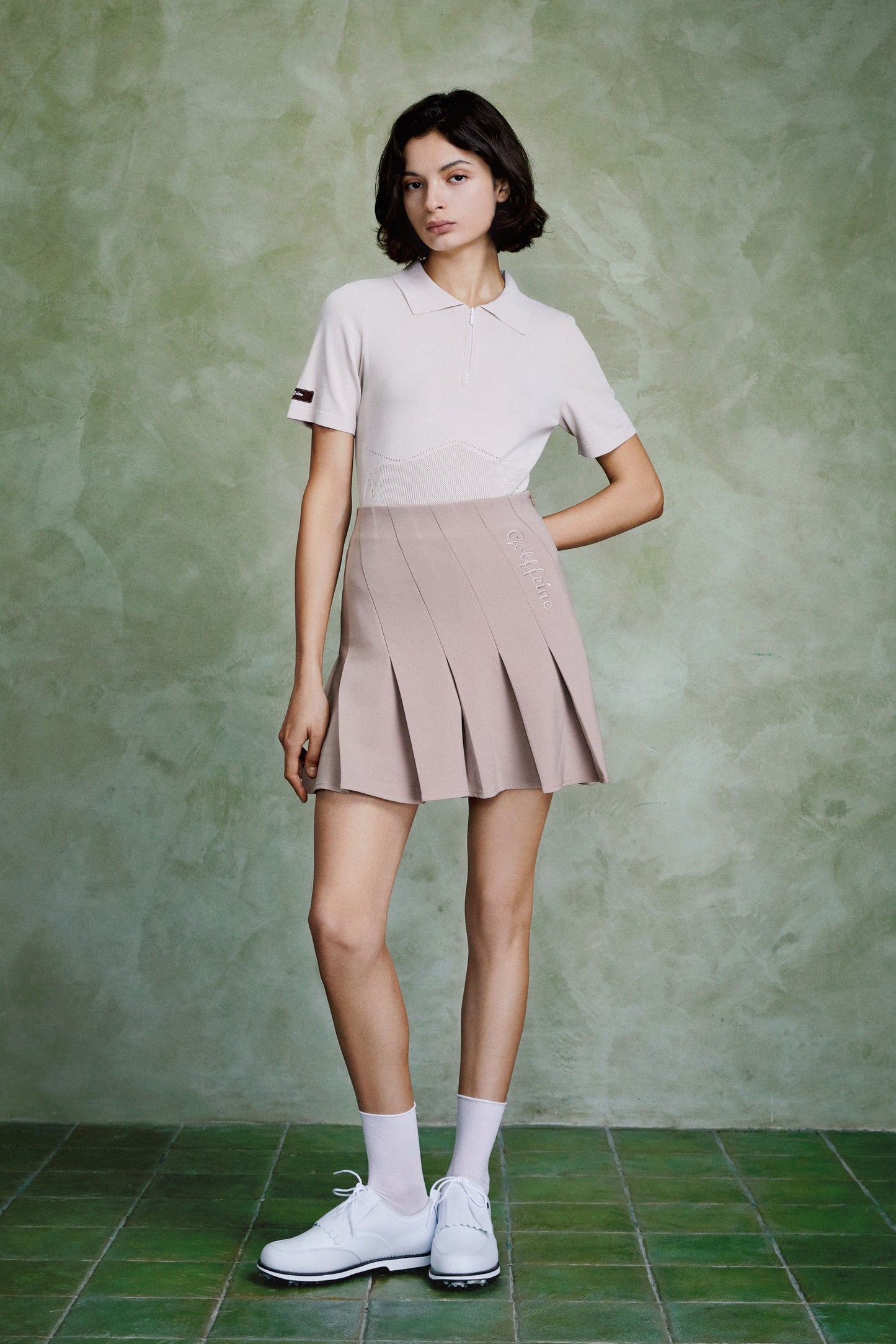 HIGH WAISTED PLEATED GOLF PERFORMANCE SKIRT